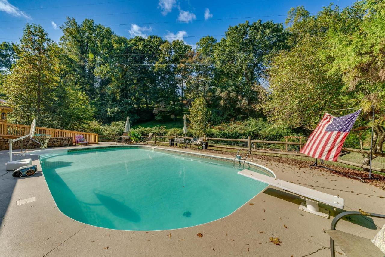 Pet-Friendly Hickory Vacation Rental With Fire Pit! Kültér fotó
